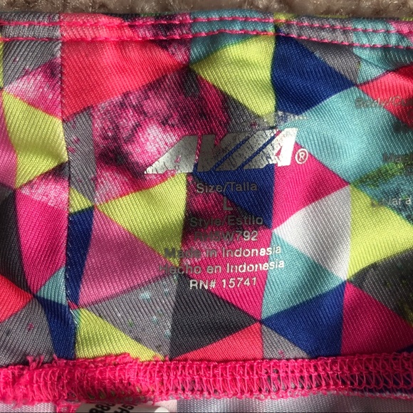 Pink activewear leggings and top set. - Picture 2 of 4